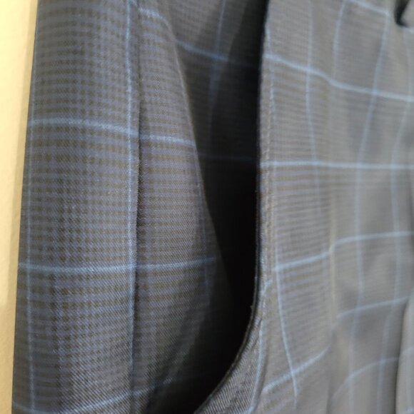 Greg Norman Collection Blue Plaid Men's Hybrid Shorts - Picture 2 of 15